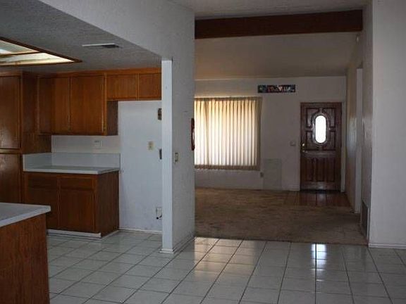 Kitchen & Dining Areas