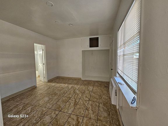 4th image of 66201 Acoma Ave #2