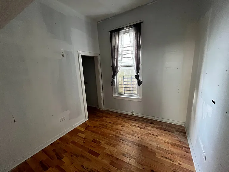 1638 N Richmond St #1R — Photo 6