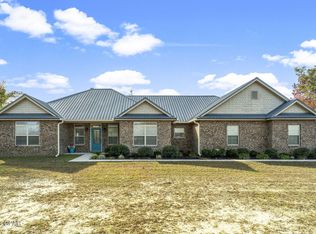 3520 High Cliff Rd, Southport, FL 32409