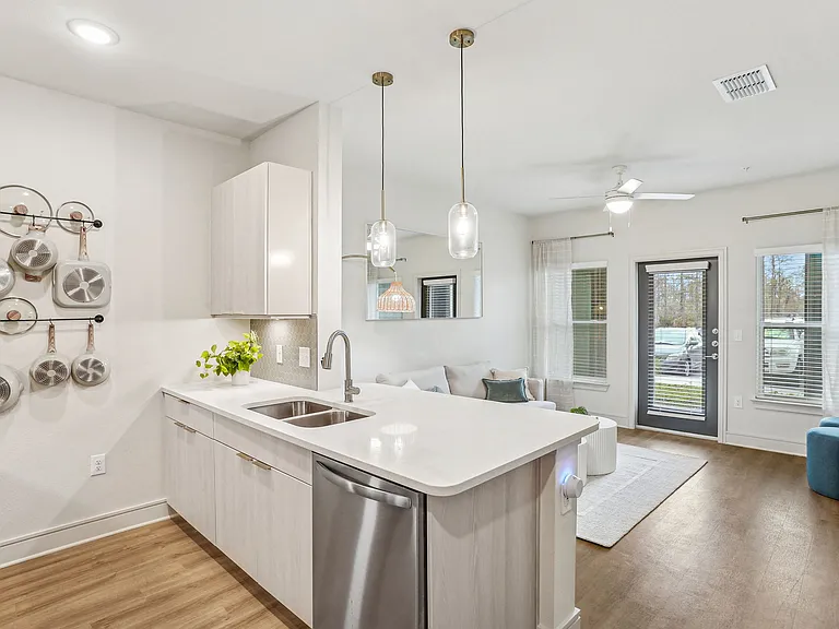 Sopra Luxury Living — Photo 34