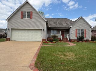 140 Cottage Lake Rd, Searcy, AR 72143