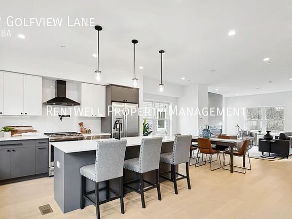 4th image of 9522 Golfview Ln