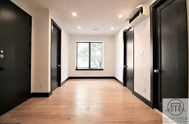 Rented by Hagstrom Management Inc | media 32