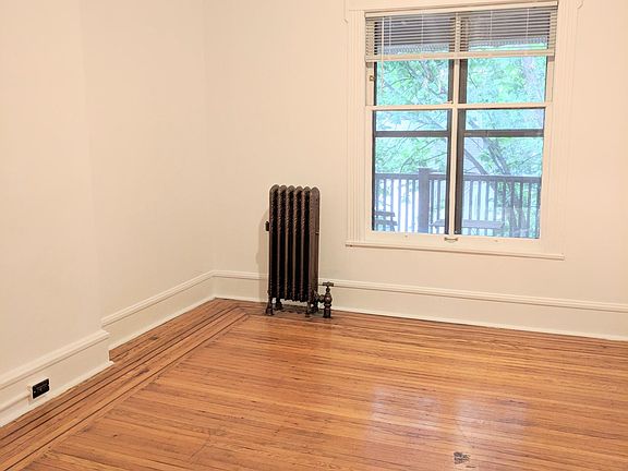 3rd image of 521 5th Ave SE APT 2