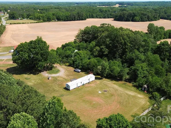3889 Needmore Rd, Woodleaf, NC 27054