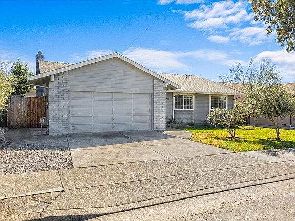 2nd image of 422 Terrace Boulevard