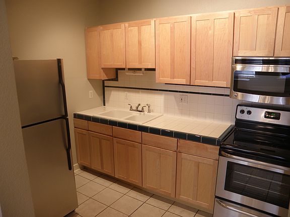 2nd image of 521 E 14th Ave APT 18