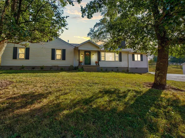 3833 Levee Rd, Mount Sterling, KY 40353