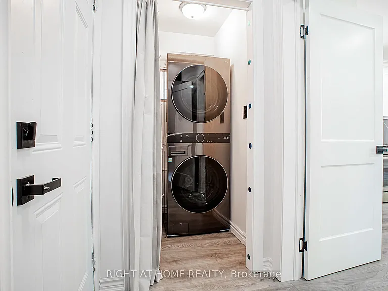77 Elford Cres #UPPER — Photo 10