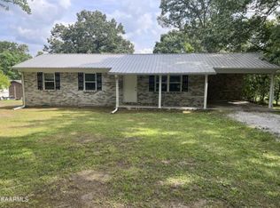 298 Deathridge Rd, Crossville, TN 38555