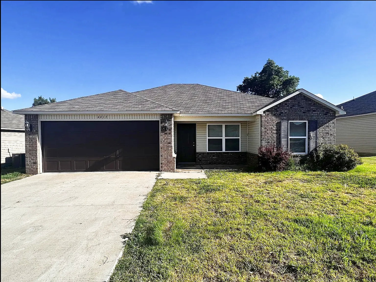 4017 Willow Pointe Dr — Photo 1