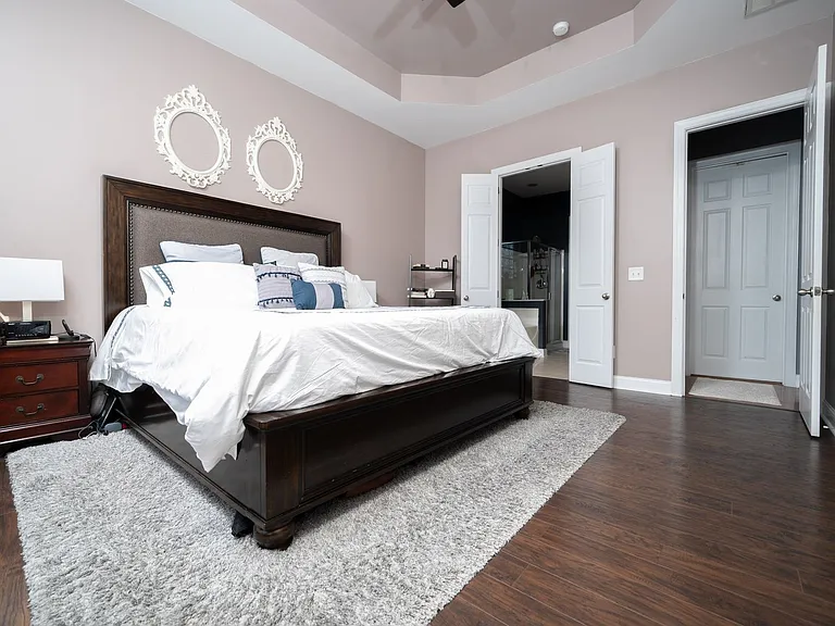 1606 Morehead Hill Ct — Photo 17