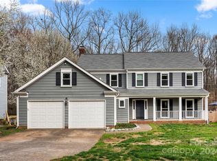 7323 Glen Brook Ln, Charlotte, NC 28269