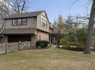 811 Prospect Ave, Winnetka, IL 60093