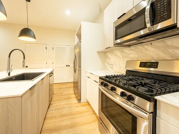 6338 W Belmont Ave #403, Chicago, IL 60634