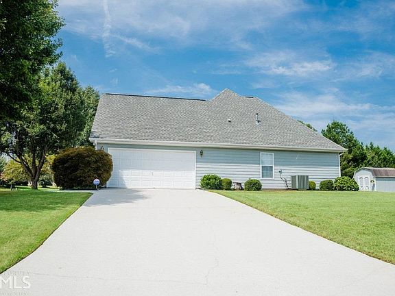 3rd image of 951 Rolling Meadows Dr