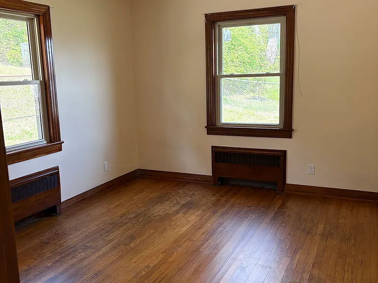 6003 N Broadway St — Photo 18
