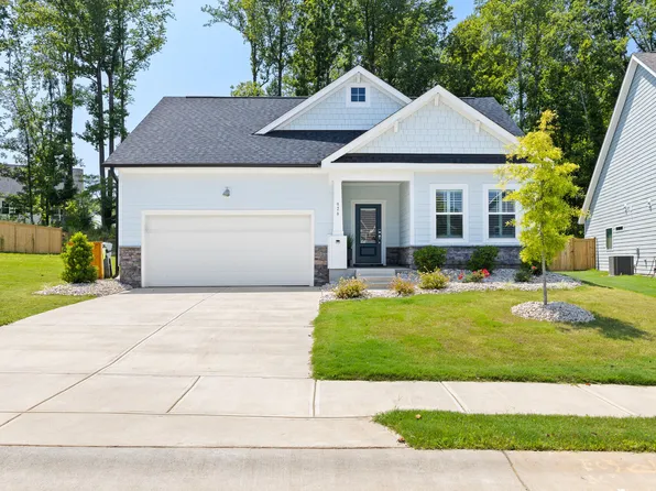 926 Steep Meadow Ln, Mebane, NC 27302