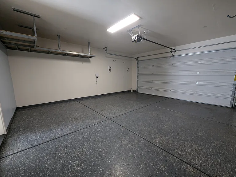 181 Damasco Ln — Photo 32
