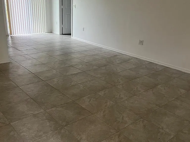 3422 NW 26th Ave — Photo 20