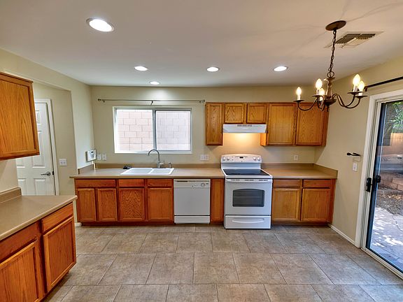 IMG_9722_3_4_08202024