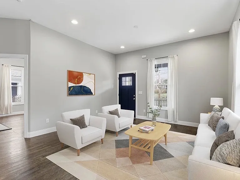1208 Lischey Ave — Photo 2
