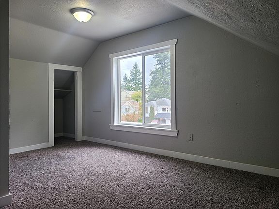 5th image of 1309 Poindexter Ave