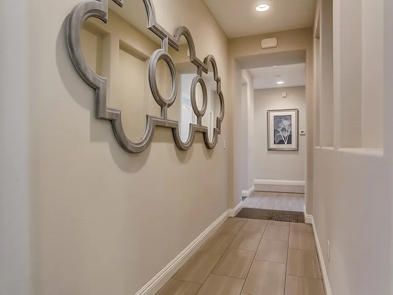 16961 Crescent Creek Dr — Photo 35