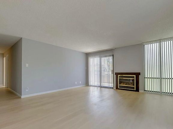 3rd image of 1061 Beach Park Blvd APT 114
