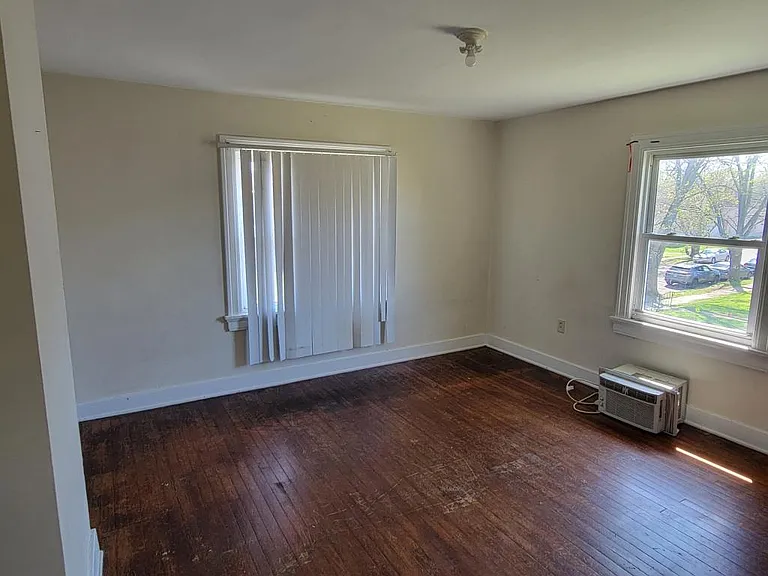 31 E Norman Ave — Photo 16