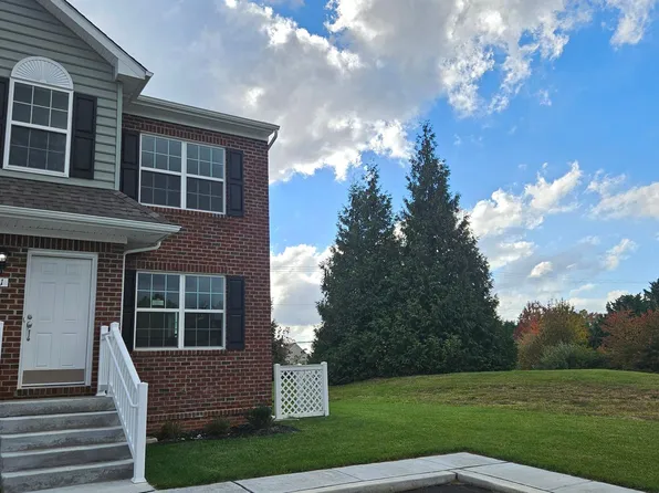 71 Cotswood Ct, Smyrna, DE 19977