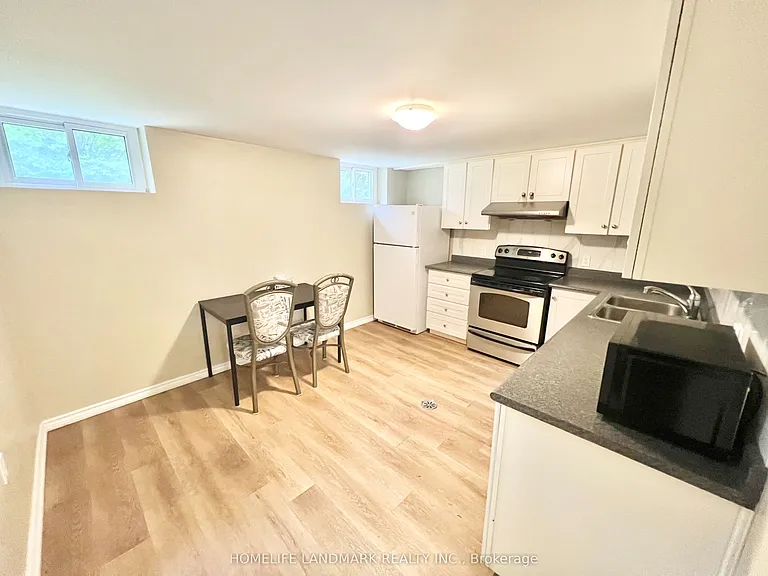 159 Cocksfield Ave — Photo 15