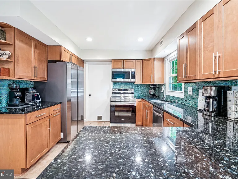 13000 Cheswood Ln — Photo 6