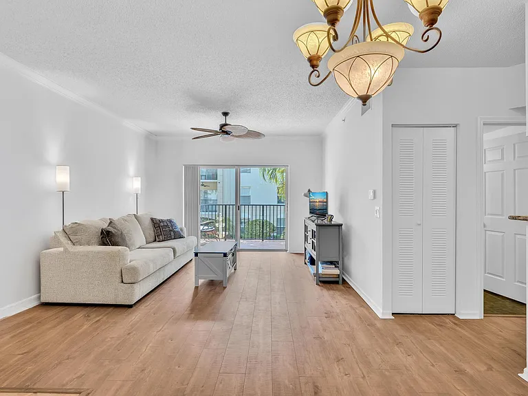 4216 Tuscany Way #4216 — Photo 28