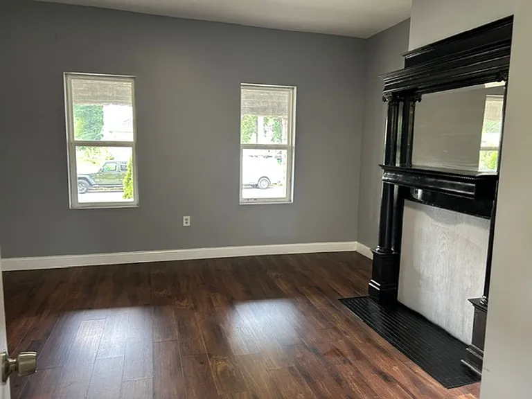 925 Xenia Ave — Photo 70