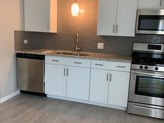 5th image of 213 Linn Ct APT B