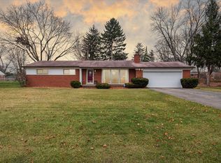 28367 Ridgebrook Rd, Farmington Hills, MI 48334