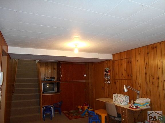 5th image of 318 E Florence Ave