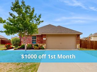 206 Gallop Ct, Waxahachie, TX 75165