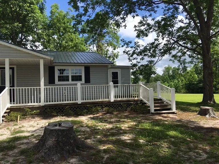 528 Haws Run Rd — Photo 2