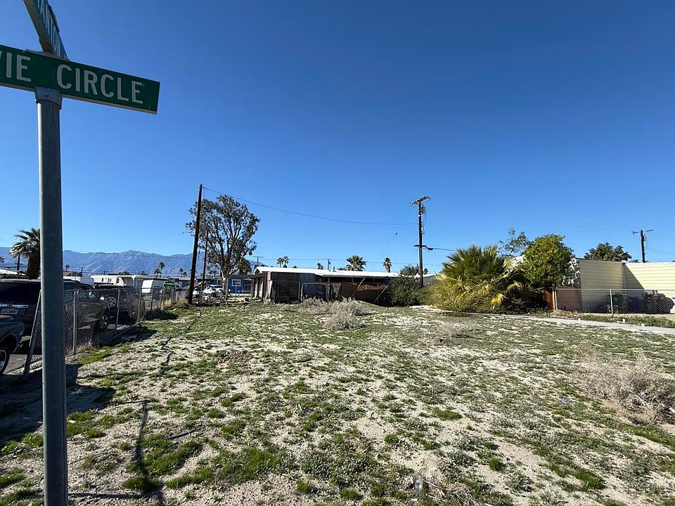 1st image of 32421 Bowie Cir