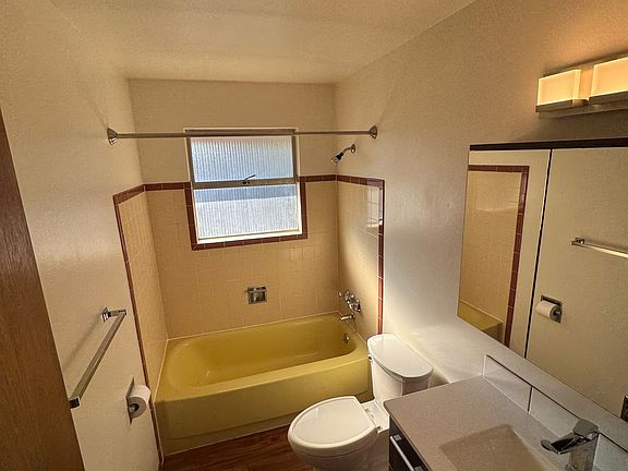 5th image of 2371 48th Ave SW APT 2