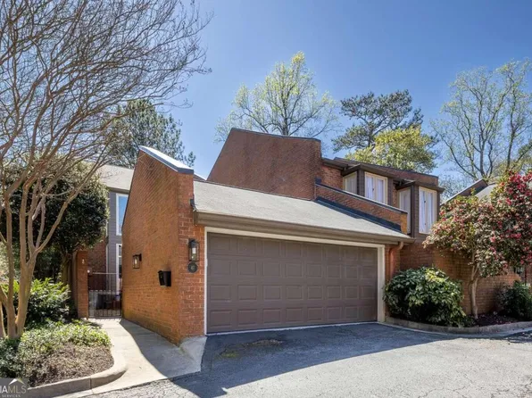 47 Willow Gln, Atlanta, GA 30342