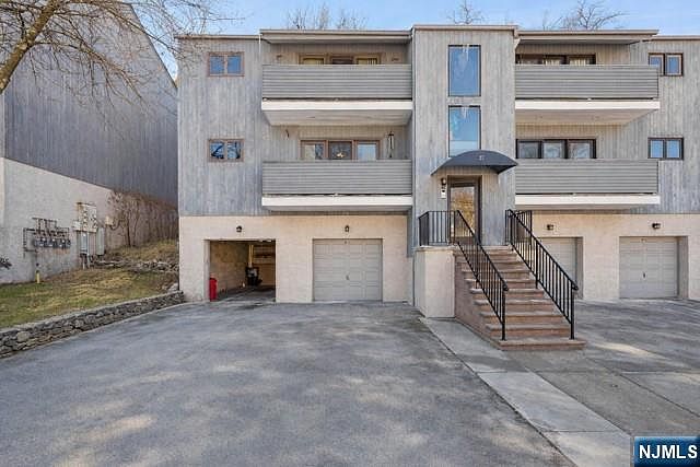 1st image of 27 Espy Rd APT A7