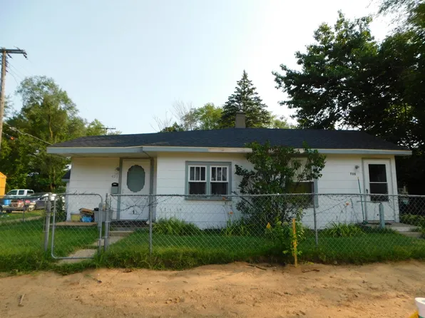 423 E May St, Benton Harbor, MI 49022