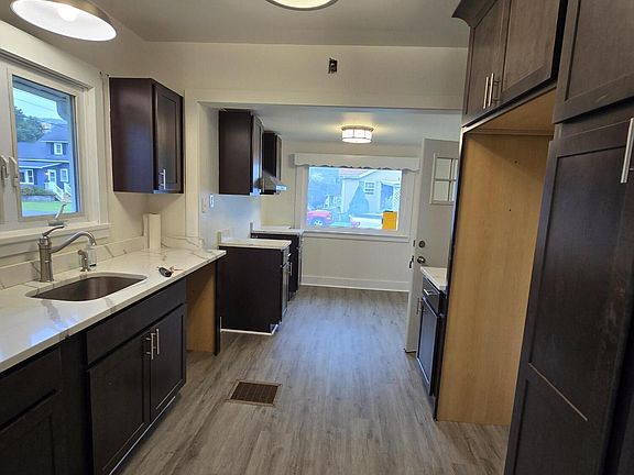 5th image of 511 Avenue N