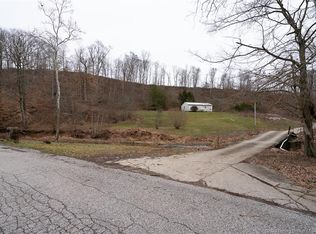 3100 Emmons Ln, Floyds Knobs, IN 47119