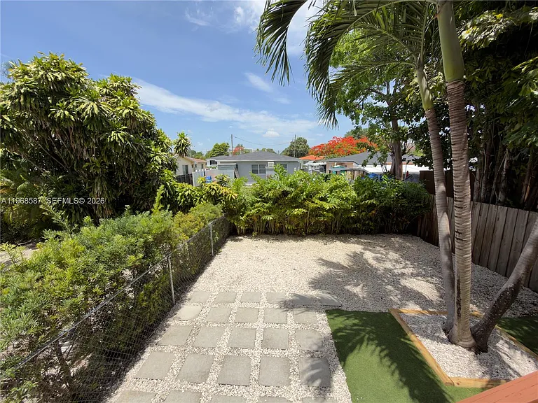 2780 SW 33rd Ave — Photo 37