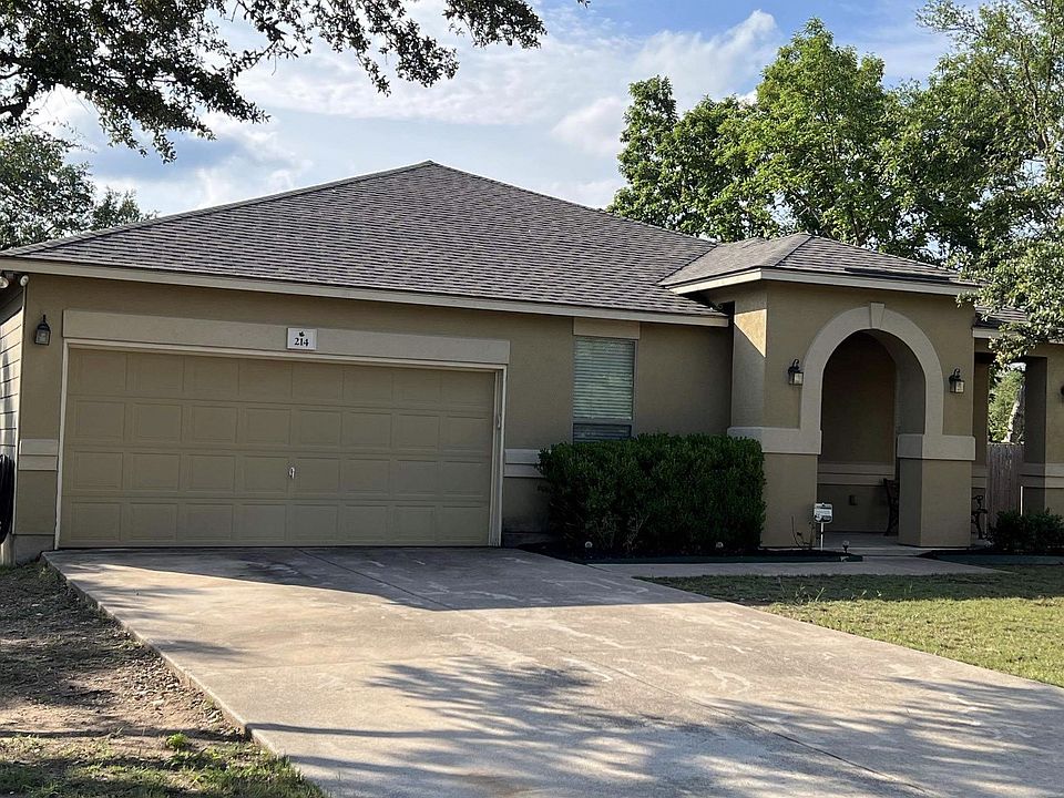 1st image of 214 Woodlake Dr